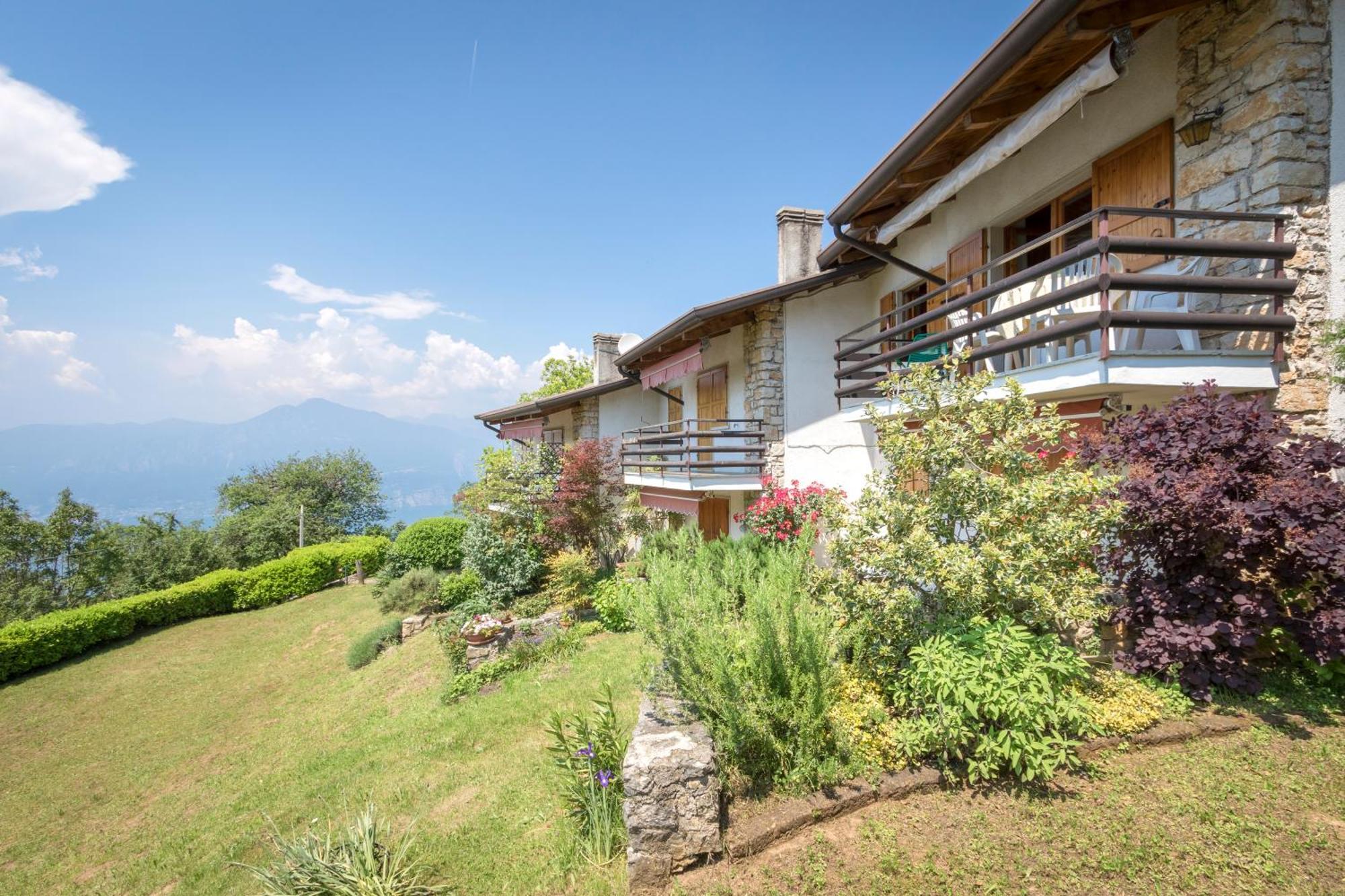 Apartament Casa Bella Vista Mit Balkon San Zeno di Montagna Zewnętrze zdjęcie